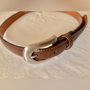 Century Canada Brown Leather Woman’s Belt Sz Small